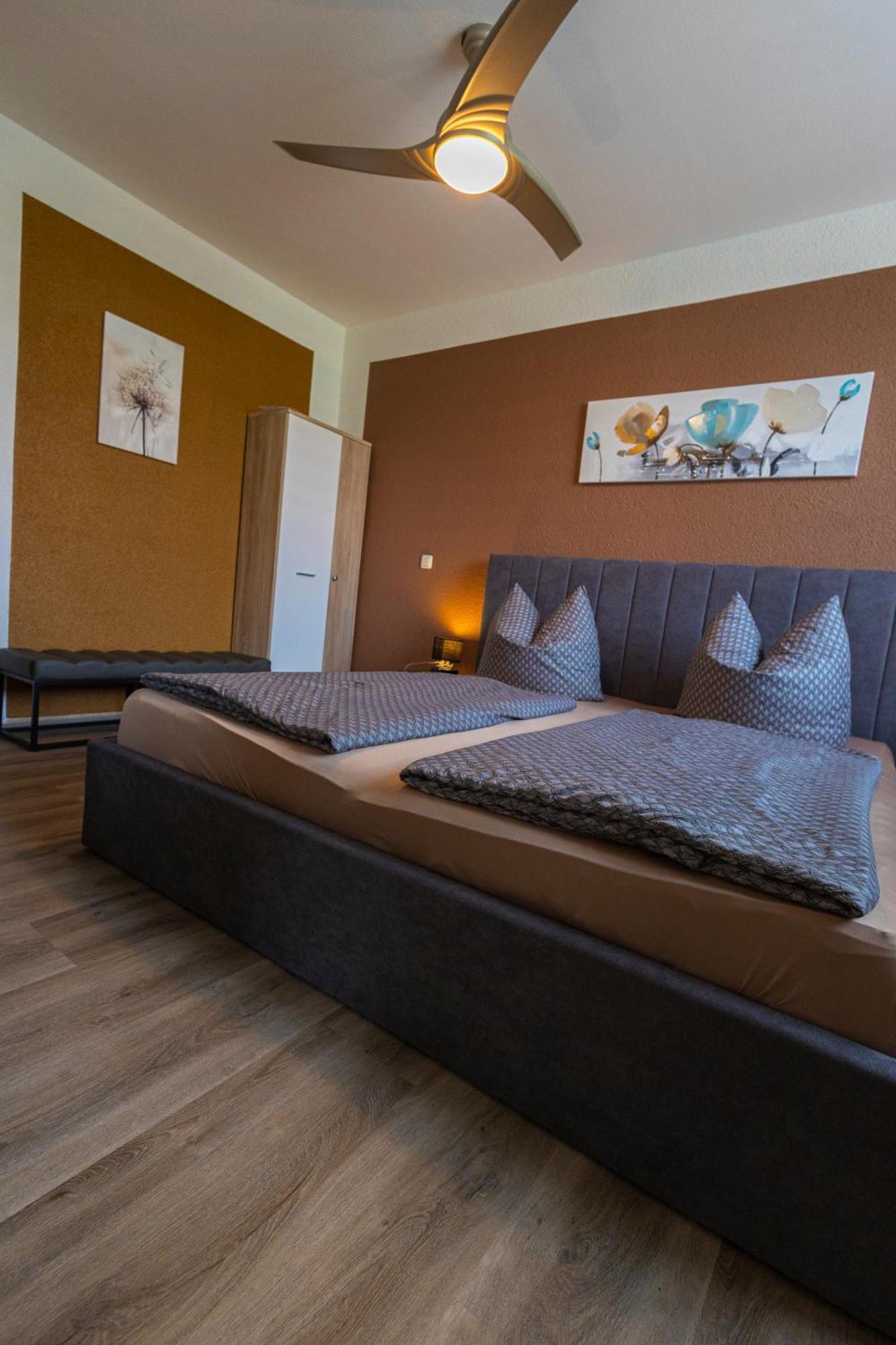 Pension Village Naumburg  Esterno foto